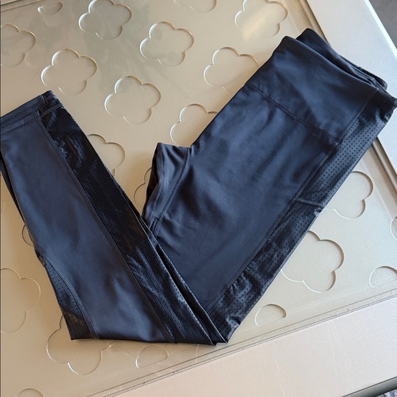 FABLETICS Motion 365+ Black High-Waisted Leggings Women’s size XL - Picture 9 of 13